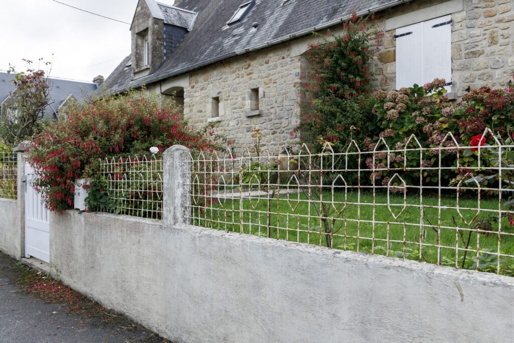 grillage "américain" utilisé aux abords d'une maison